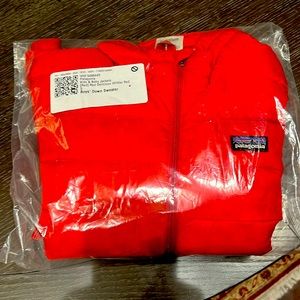 Kids Patagonia red down jacket (s)